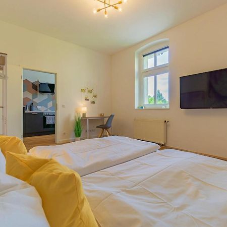Modernes Apartment - Zentral, Ruhig, Wlan, Netflix, Kueche, Schreibtisch, Parkplatz, Waschtrockner Κότμπους Εξωτερικό φωτογραφία
